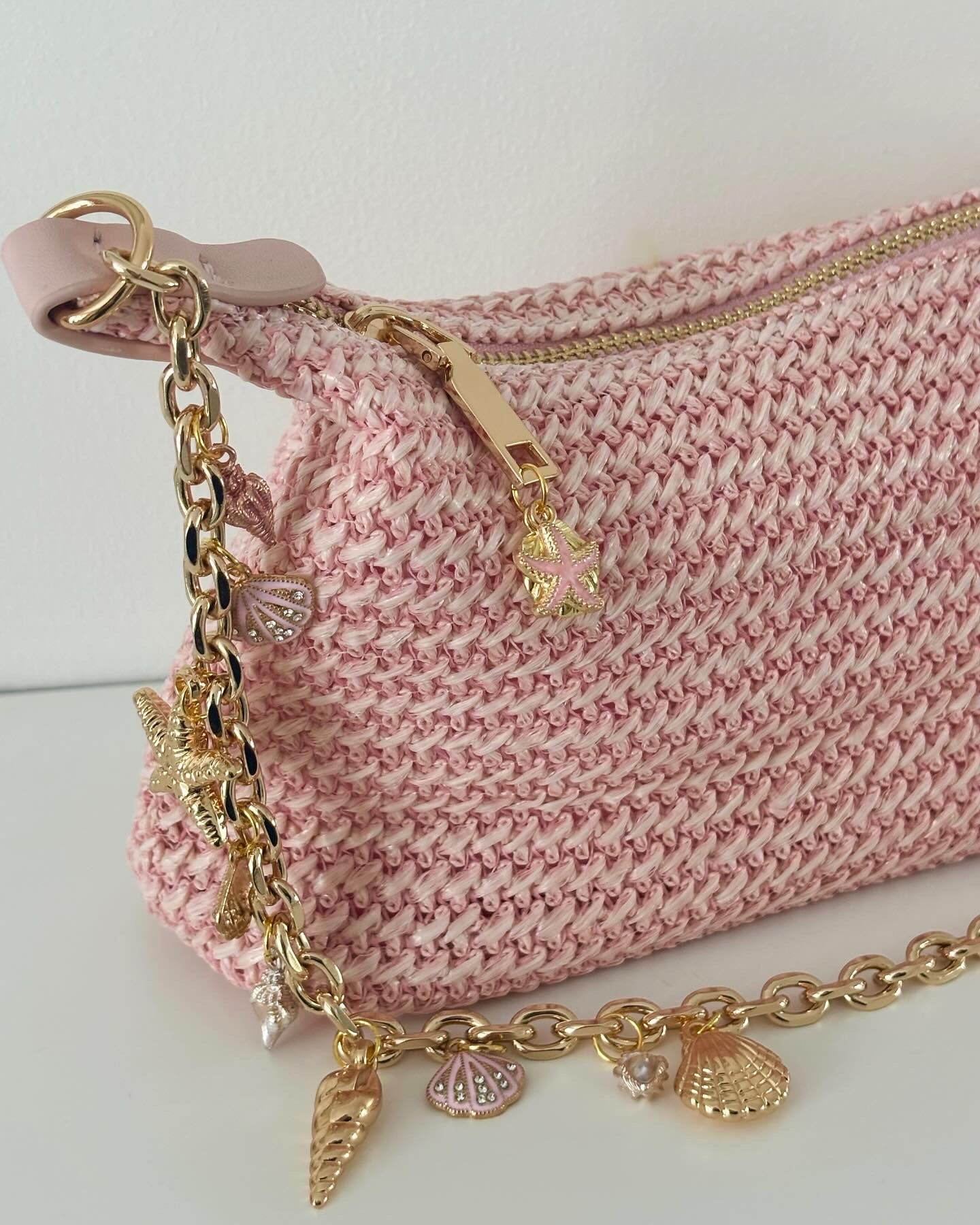 'SHELLÉ' shoulder bag in PINK